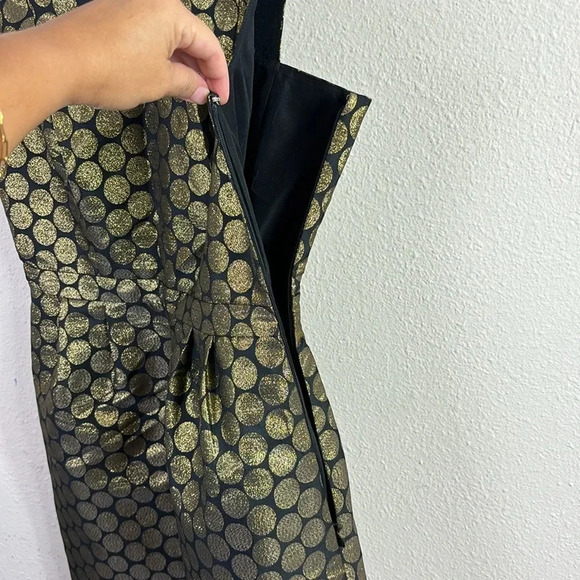 J. Crew Fit & Flare Black w/ Metallic Gold Dot Jacquard V-neck Mini Dress size 2 - Picture 4 of 12